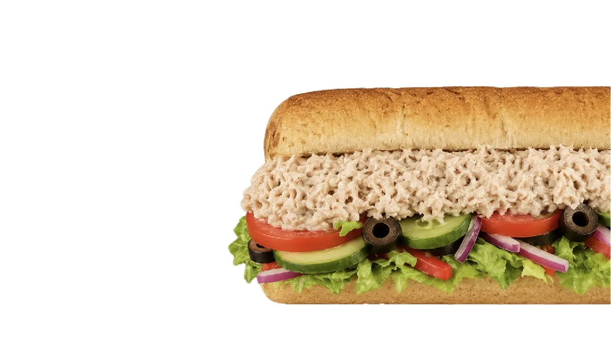 Сэндвич «Tuna™ — тунец», фото из карточки сети в Wolt
